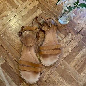 BORN Mai Easy Sandal